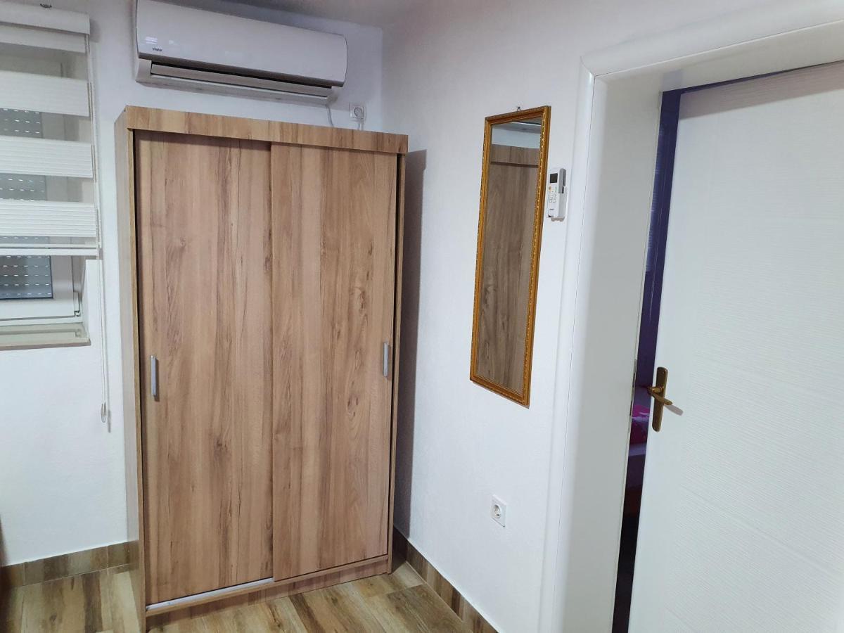 Apartment Family Near Old Town *